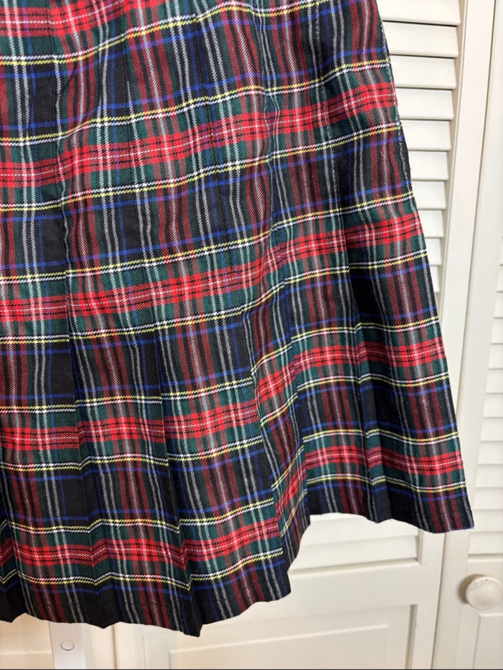NWT Urban Outfitters Mary Red Tartan Plaid Pleated Mini Skirt Large - Picture 9 of 12